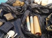 На блокпосту в Донецкой области полиция нашла арсенал боеприпасов