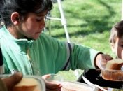 Сегодня по всей Украине помолятся за сирот