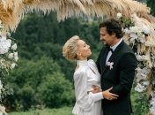 "Мой мотиватор, хранительница семьи и любовь": звезда сериала "Спіймати Кайдаша" показал первые фото со свадьбы