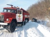 Спасатели показали, как ликвидируют последствия снежной стихии