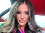 Даша Ульянова из "Холостяка" показала сексуальный бюст (Фото)