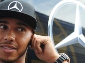 Хэмилтон против союза Mercedes и RBR