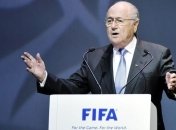 Зепп Блаттер предложил снимать очки с команд за расизм на трибунах