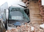 В Польше автобус врезался в жилой дом, пострадали 7 человек
