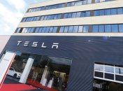 Tesla бьет рекорд по убыткам 