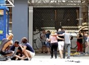 В Барселоне в ресторане вооруженные люди захватили заложников 