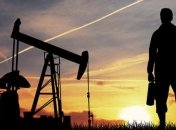 Нефть дешевеет на данных о росте ее запасов в США