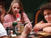 Дети начинают пить из-за родителей