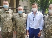 Шевченко посетил военный госпиталь (Фото)