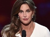 Отчим Кардашьян, ставший женщиной, хочет стать матерью