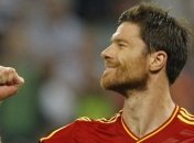 Моуриньо хочет переманить в "Челси" Хаби Алонсо