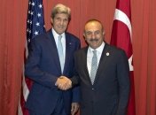 Глава МИД Турции провел встречу с госсекретарем США Керри