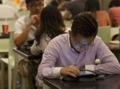 Сингапур раскрывает свои тайны при помощи "Айпада"