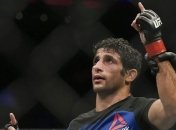 Бенеїл відправив Клозе в глибокий нокаут на UFC 248 (Відео)