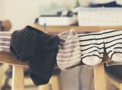 Чому у чоловіків є звичка розкидати шкарпетки