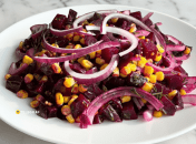 Салат из свеклы и кукурузы