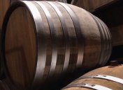 Винодел хранил в бочках тысячи литров фальсифицированного вина