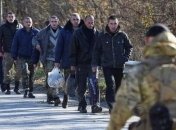 Порошенко: Из плена боевиков освободили еще трех человек 