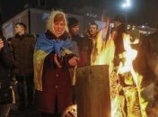 Активисты все-таки решили заночевать на столичном Майдане 