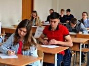 Учасники ЗНО сьогодні складають історію України