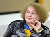 На фото - Лина Костенко