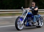 Кличко станет байкером, а Тягнибок будет переплывать Днепр