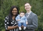 Уникальные роды: у темнокожей женщины родился светлокожий малыш