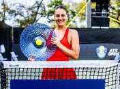 Знищила та принизила росіянку: Марта Костюк виграла перший титул WTA (відео)
