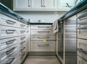 Кухонные шкафы необходимо регулярно мыть снаружи и внутри