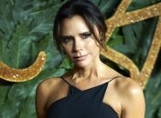 Виктория Бекхэм продемонстрировала идеальную растяжку (Фото, Видео)