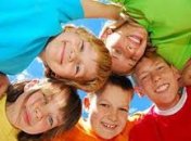 Летние дети более счастливые и веселые