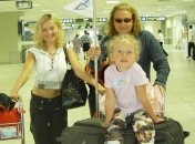 Агутин познакомил своих дочерей от разных браков