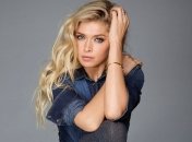 Вера Брежнева похвалилась новым цветом волос