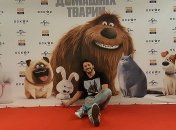 Сергей Притула запускает флешмоб среди болельщиков сборной Украины