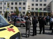 В Казані влаштували стрілянину в гімназії: всі подробиці, фото і відео (оновлюється)