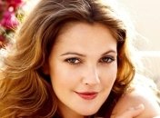 Новые пляжные фото Дрю Бэрримор снова смутили фанатов