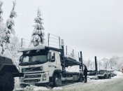 Из-за снега на трассе Киев-Чоп километровые пробки