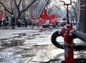 Улицы перекрыты, завалы разбирают: что происходит на месте пожара в Одессе