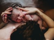 Лучшие фотографии родов 2016 года (18+)