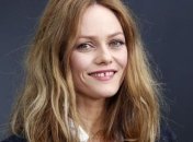 Ванесса Паради будет свидетелем по делу о разводе Деппа и Херд