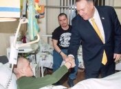 "Напоминает, что за суверенитет стоит бороться": Помпео рассказал о встрече с раненным бойцом ВСУ