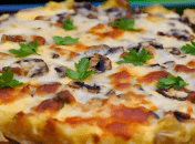 Быстрый пирог с курицей и шампиньонами