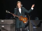 Пол Маккартни станцевал с роботом