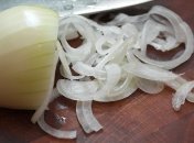 Новий рецепт маринаду, який можна використовувати для цибулі та інших овочів