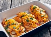 Куриное филе с ананасом получается очень сочным