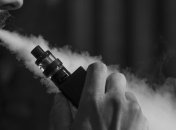 В Канаде новые случаи заболеваний легких у курильщиков вейпов