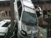 Завод в Италии разрушен торнадо 