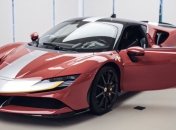 У Ferrari SF90 Stradale появится более мощная версия (Видео)