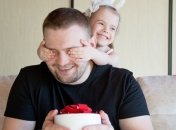 Что подарить на День защитника Украины: интересные идеи для поздравления своими руками