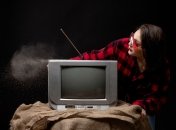 Как правильно вытирать пыль с телевизора